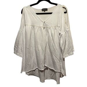 POL Women's Cream Cold Shoulder Crochet Detail Blouse NWOT Oversized‎ Size S